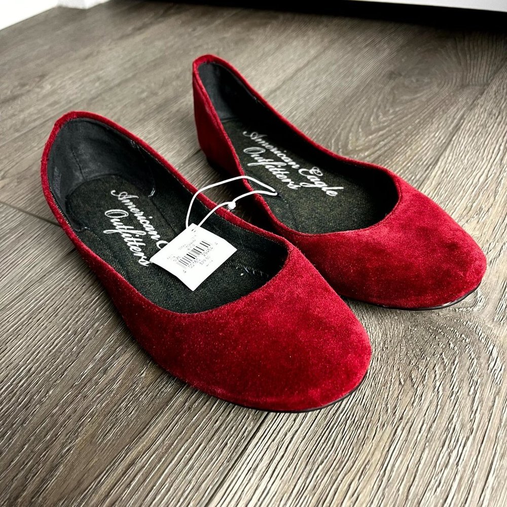 NWT American Eagle‎ Red Flats Size 8.5